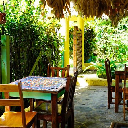 Cabinas Guarana Puerto Viejo de Talamanca 外观 照片
