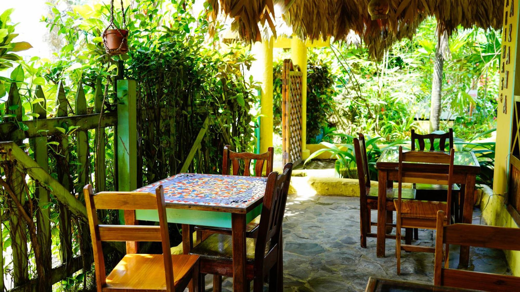 Cabinas Guarana Puerto Viejo de Talamanca 外观 照片